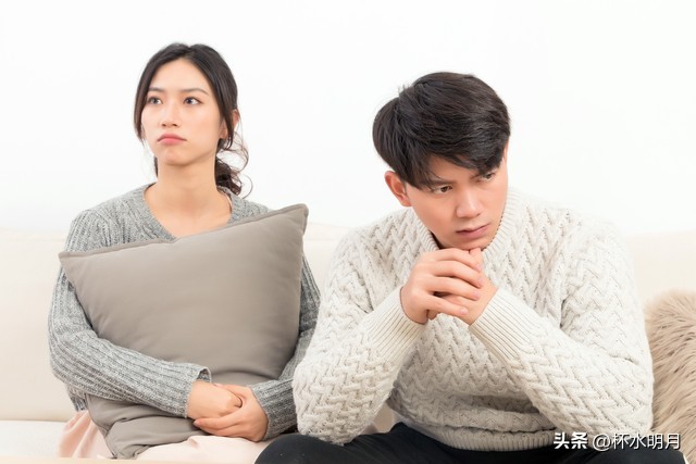 62岁前夫变阳，搭伙女人跑了！我送去急救室，他留给我80万（上）