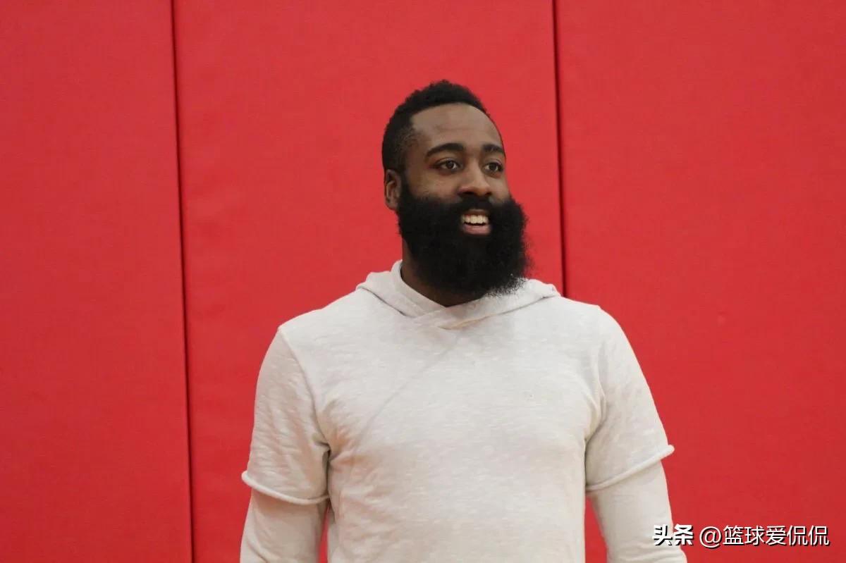 17到19年杜兰特库里詹姆斯薪水,nba球星詹姆斯年收入是多少