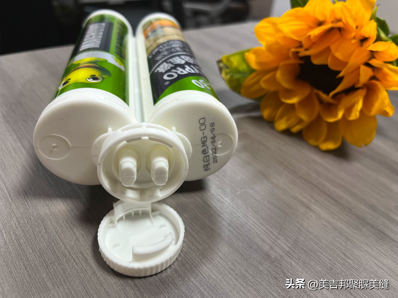 最简单实用的美缝剂施工流程,什么样的美缝剂最实用而且好施工
