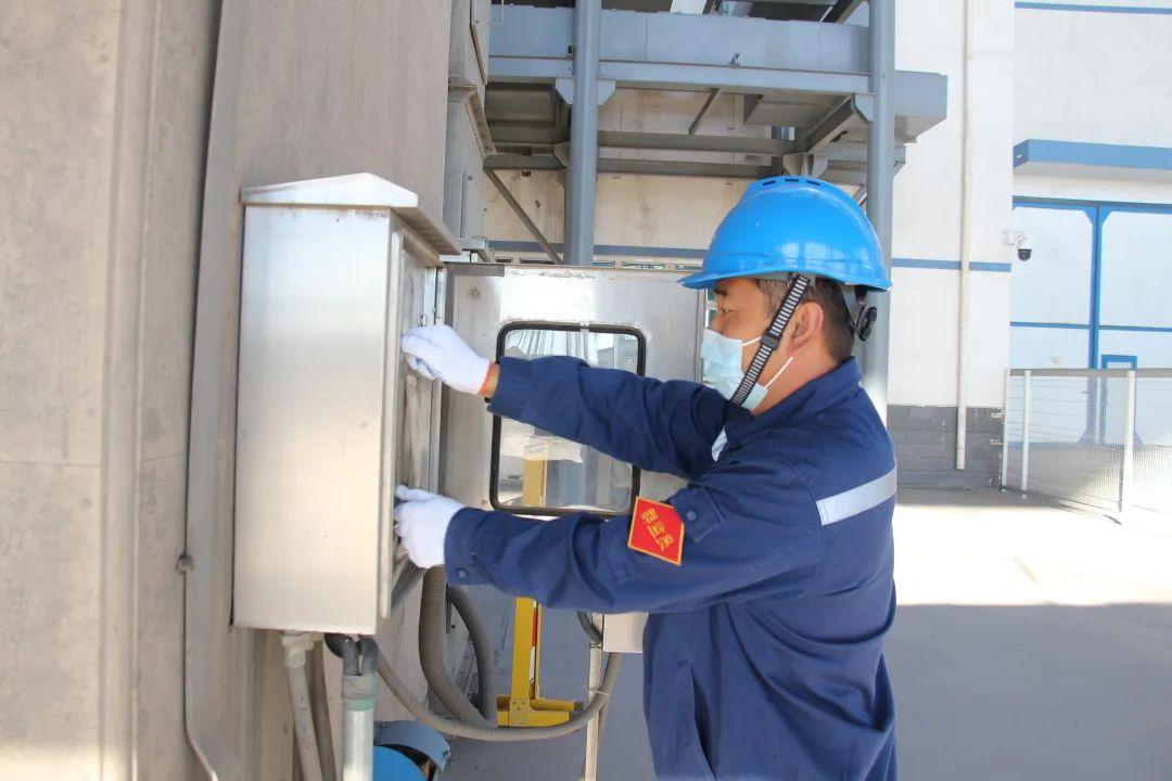 城市静默爱不缺席