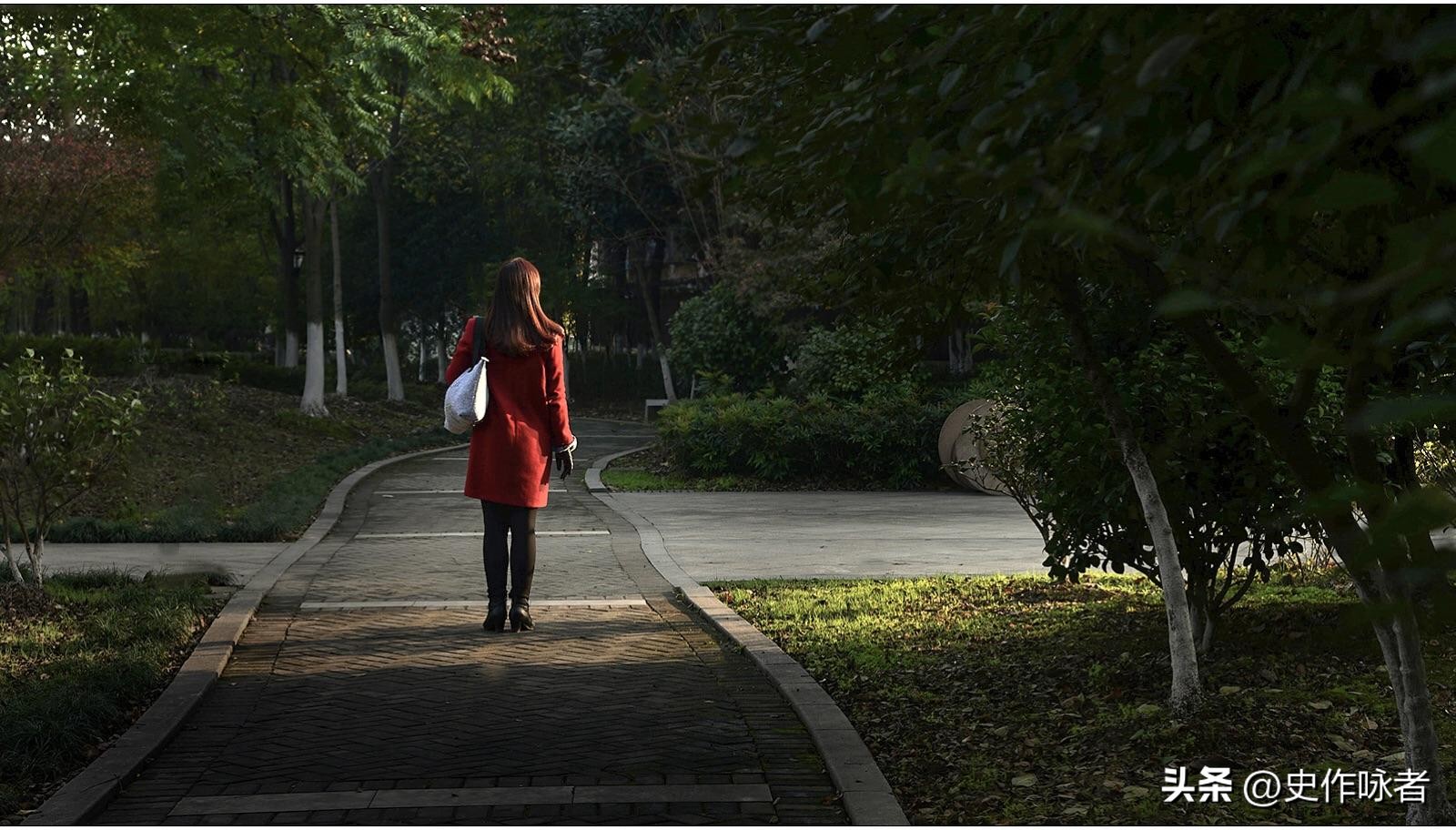 2017年姑娘谈恋爱，谈一个“死一个”，警方调查后却将她闺蜜抓走