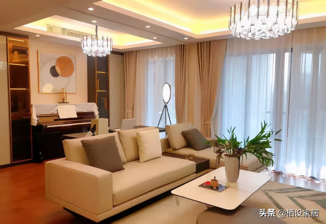 进门就看见钢琴这样摆放合适吗,钢琴和餐桌在一起怎么摆放