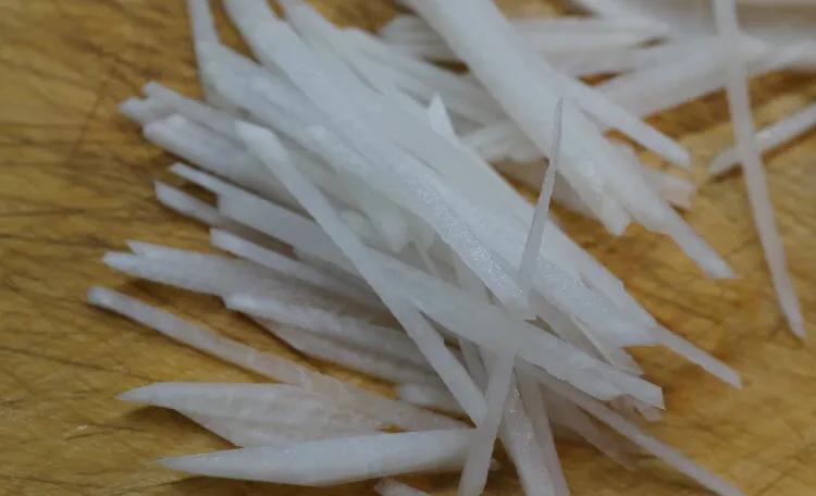 中老年人每天吃多少高蛋白合适,老人多食高蛋白食物好吗