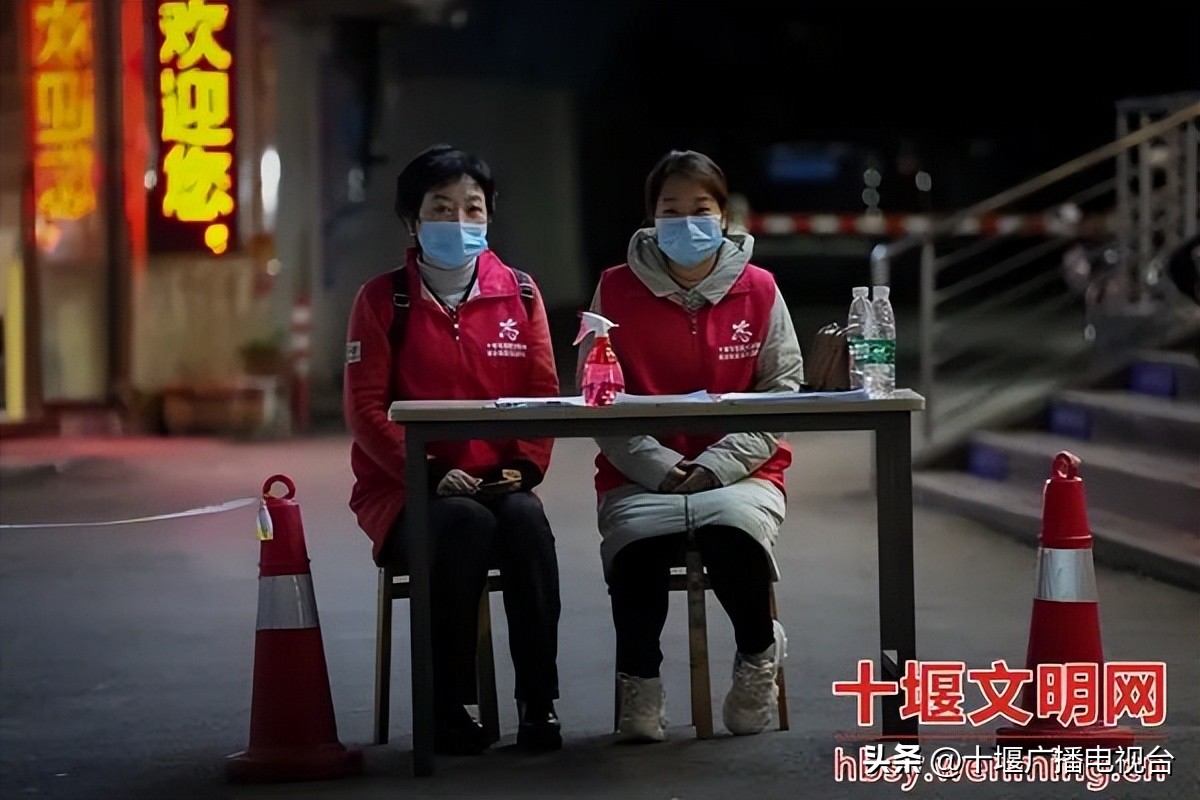 武汉战疫纪录片图片,战疫的高清照片