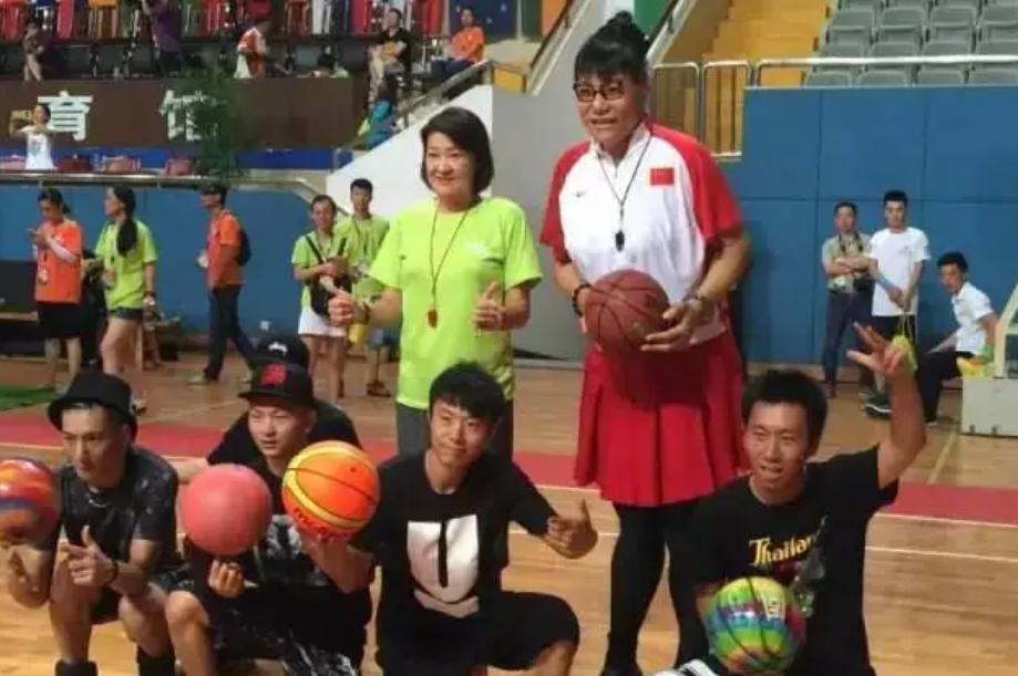 奥尼尔是郑海霞的偶像吗,郑海霞真的是奥尼尔偶像吗