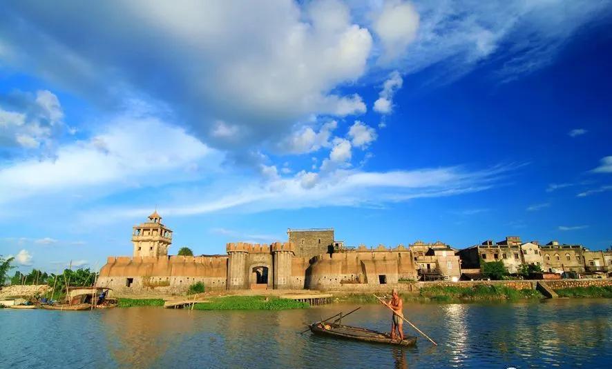 《误杀2》取景地、撑起香港娱乐圈的半壁江山，这个小城又火了