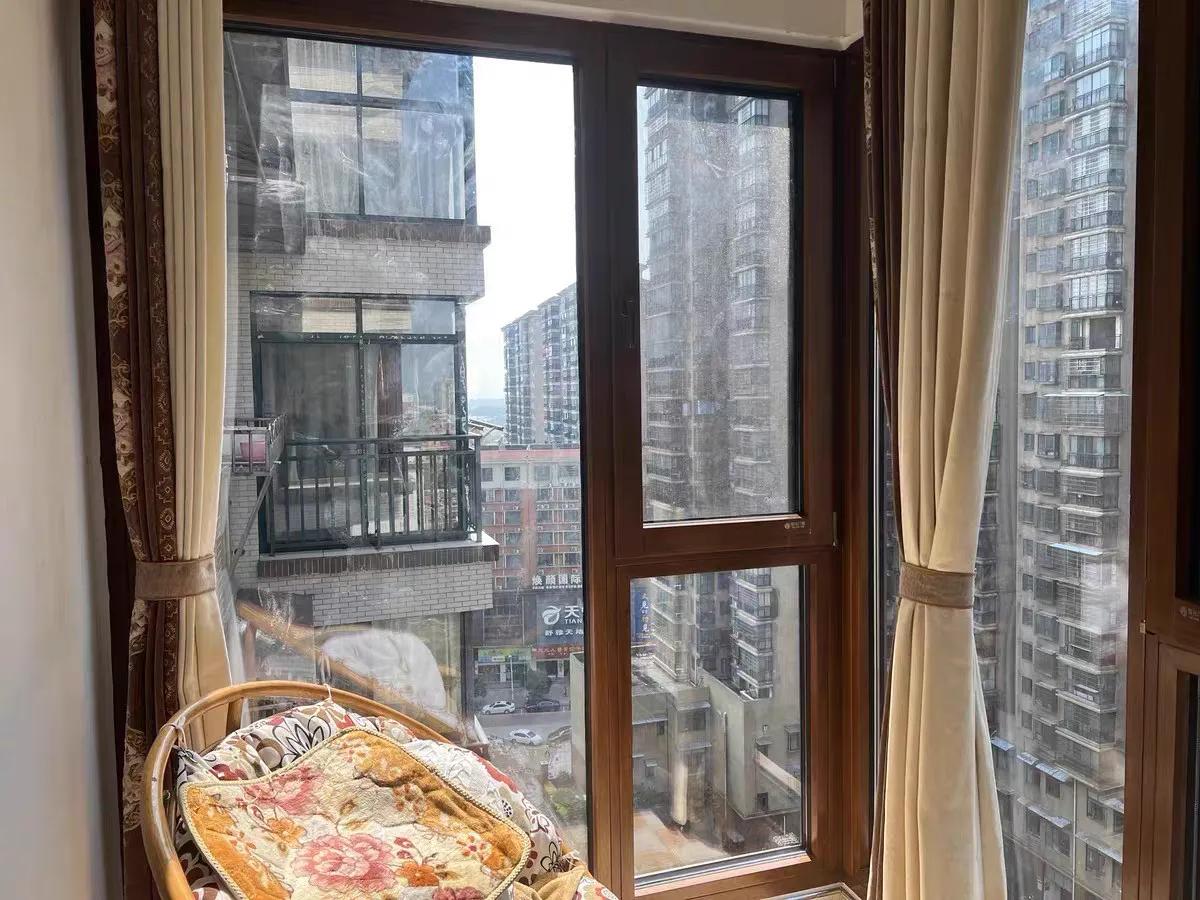 铝包木窗的优点和缺点,铝包木门窗的正确方法