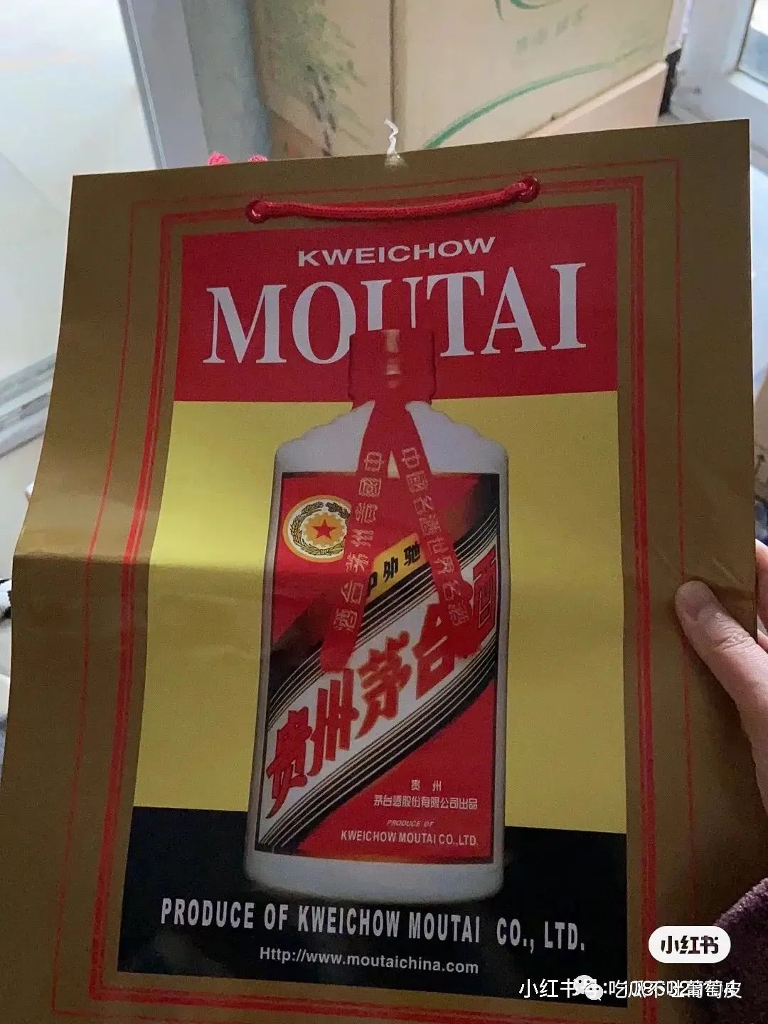 翻车现场，前几天上海业主在门把手上挂的奢侈品袋子好几个是假货