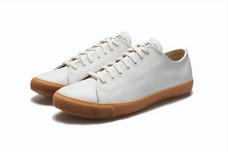 值得推荐的四双小白鞋,2022最值得入手的球鞋盘点