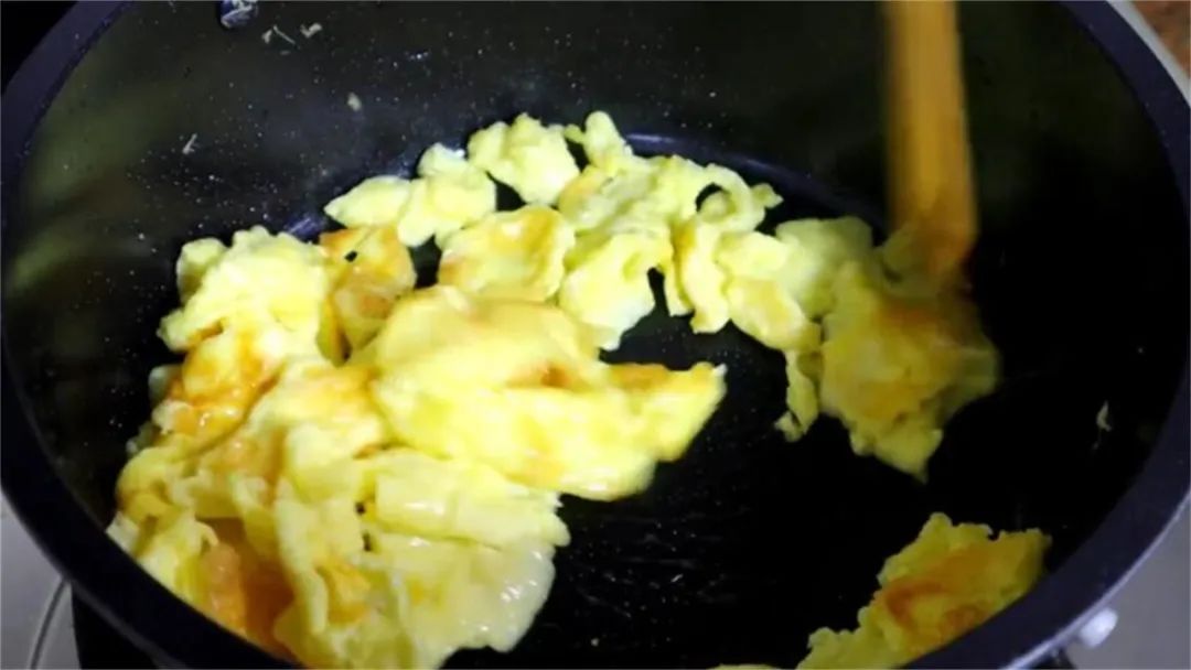 饮食当中哪种食物含钙最高,补钙必备这些食材含钙量最高