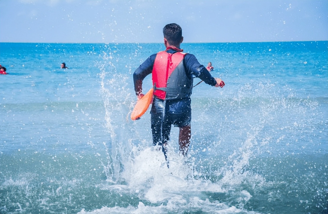 考游泳教练证书用哪个app,广西游泳教练证在哪里考