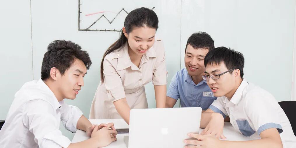 有什么工作是和有钱人打交道的,不擅长与人打交道适合什么工作