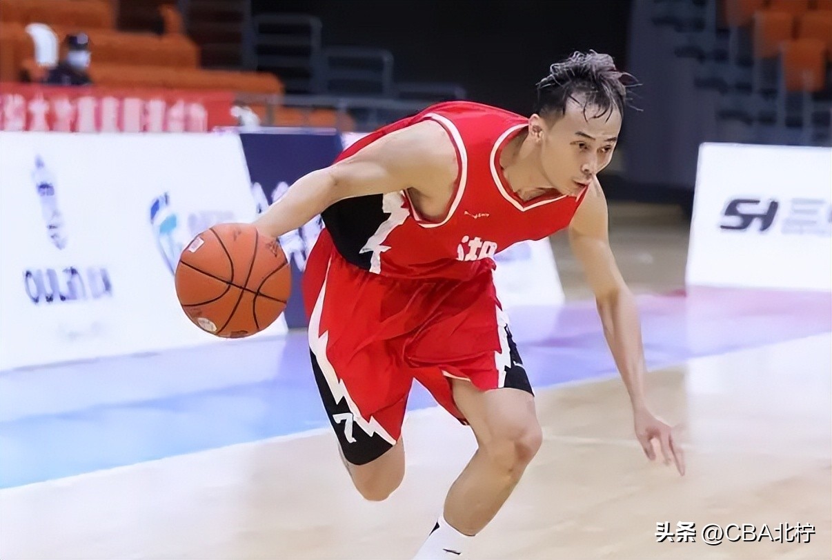 CBA三消息：广东弃将加盟宁波，上海考验新外援，李添荣不会交易