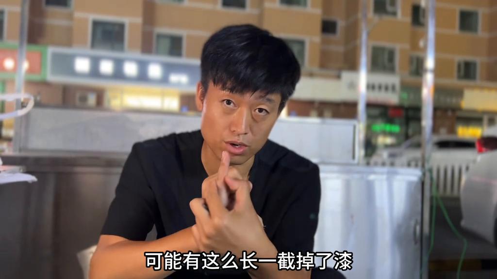 新手开车怎样避免蹭到别人的车,如果开车与别人刮碰处理流程