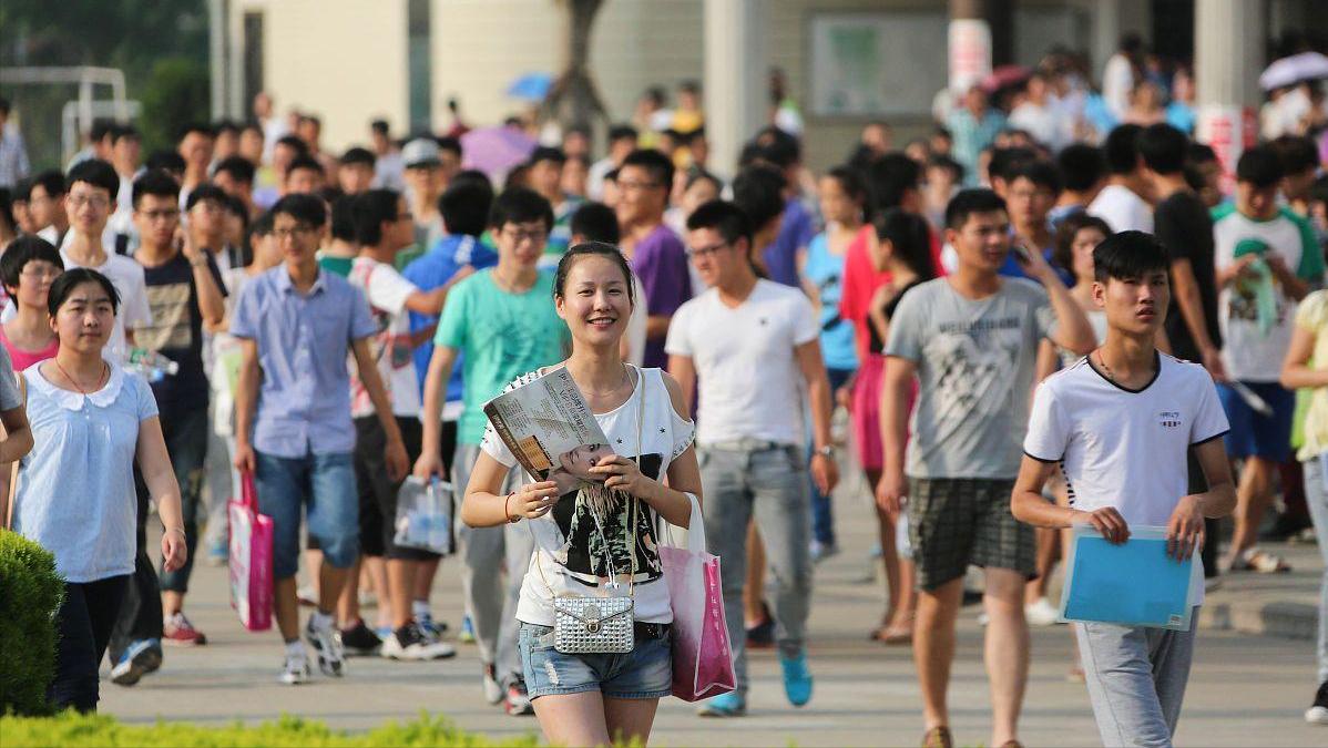 2023高校暑假安排公布，最早于6月中旬开启，还有个坏消息