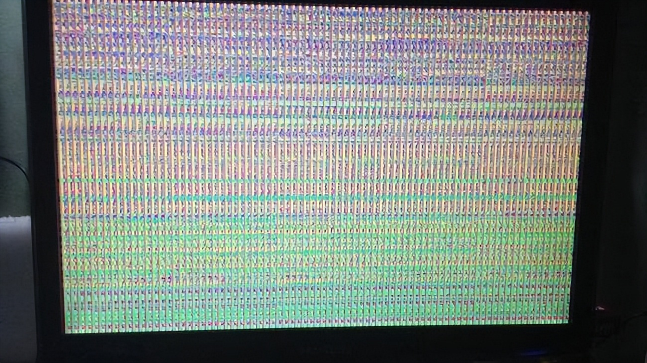 显示器屏幕坏了还有利用价值吗,计算机的显示屏坏了怎么办