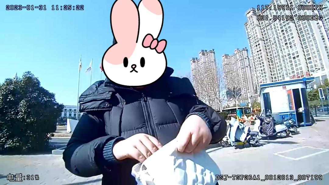 合肥闯红灯外卖小哥,合肥外卖小哥爆料