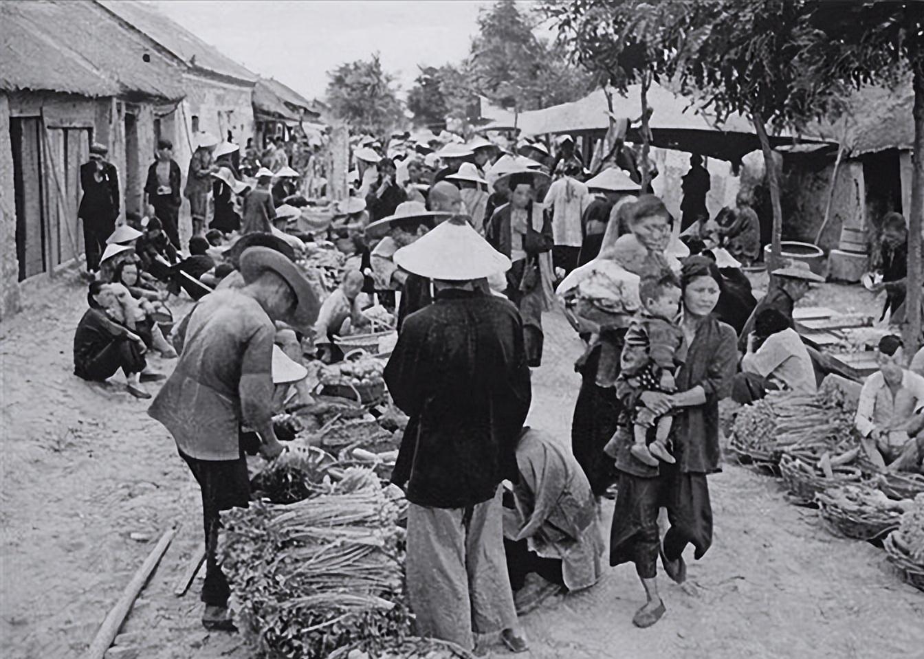 山东村妇登基称帝，建立“大圣王朝”，号称当代“武则天”