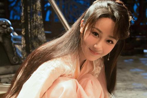 张一山新女友被扒？杨紫不屑爱情专搞事业，二人感情胜似亲人