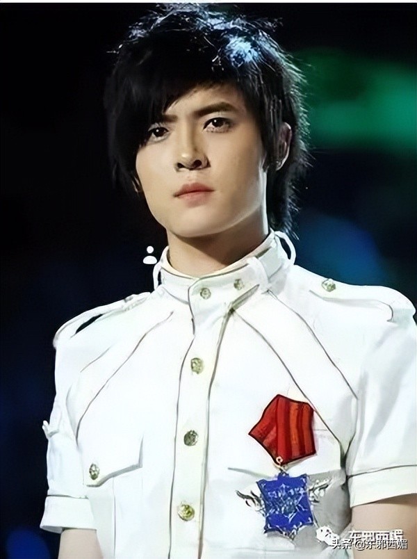 土得掉渣到极致,土得很掉渣