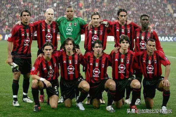 三十而立却选择激流勇退离开皇马的卡卡，还有其他更好的选择吗？