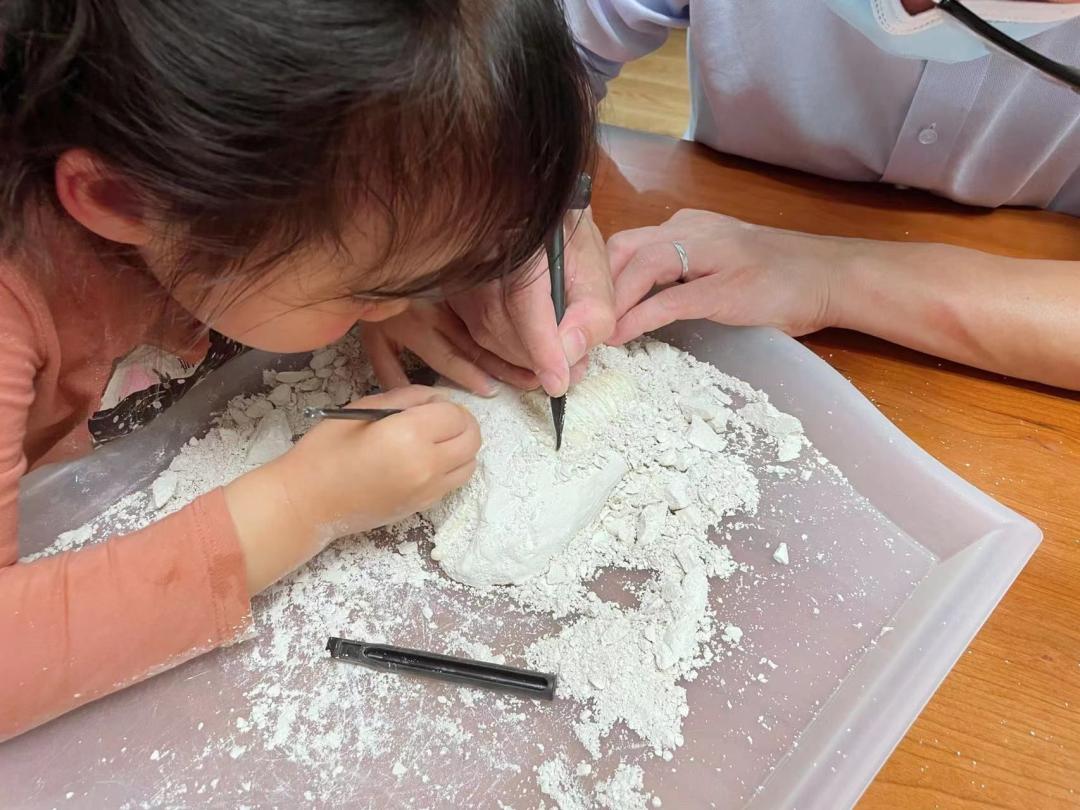 当孩子问你问题怎么回答,孩子问什么都不说怎么沟通