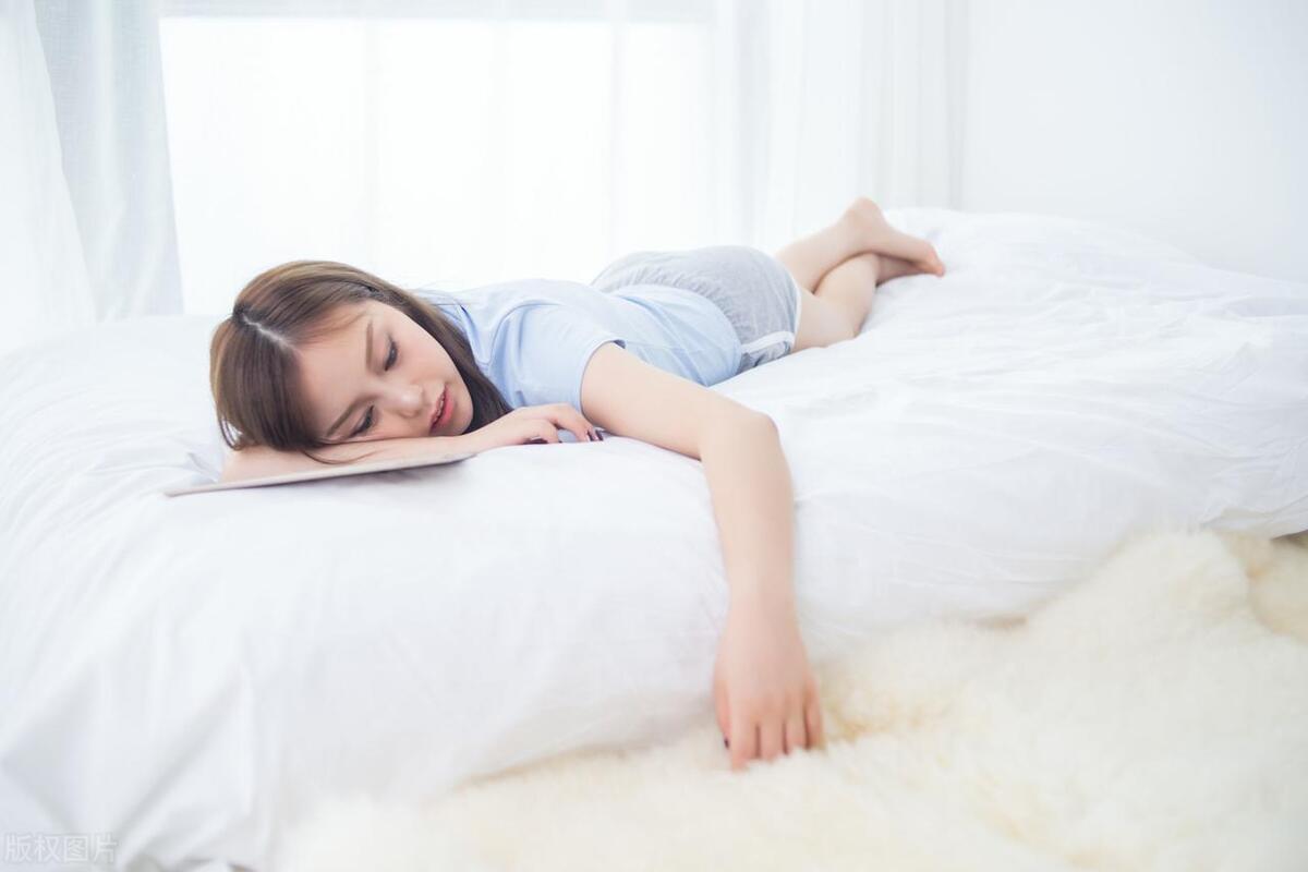 女生过度“用手”危害大，如果不戒掉，这四个后果会来临