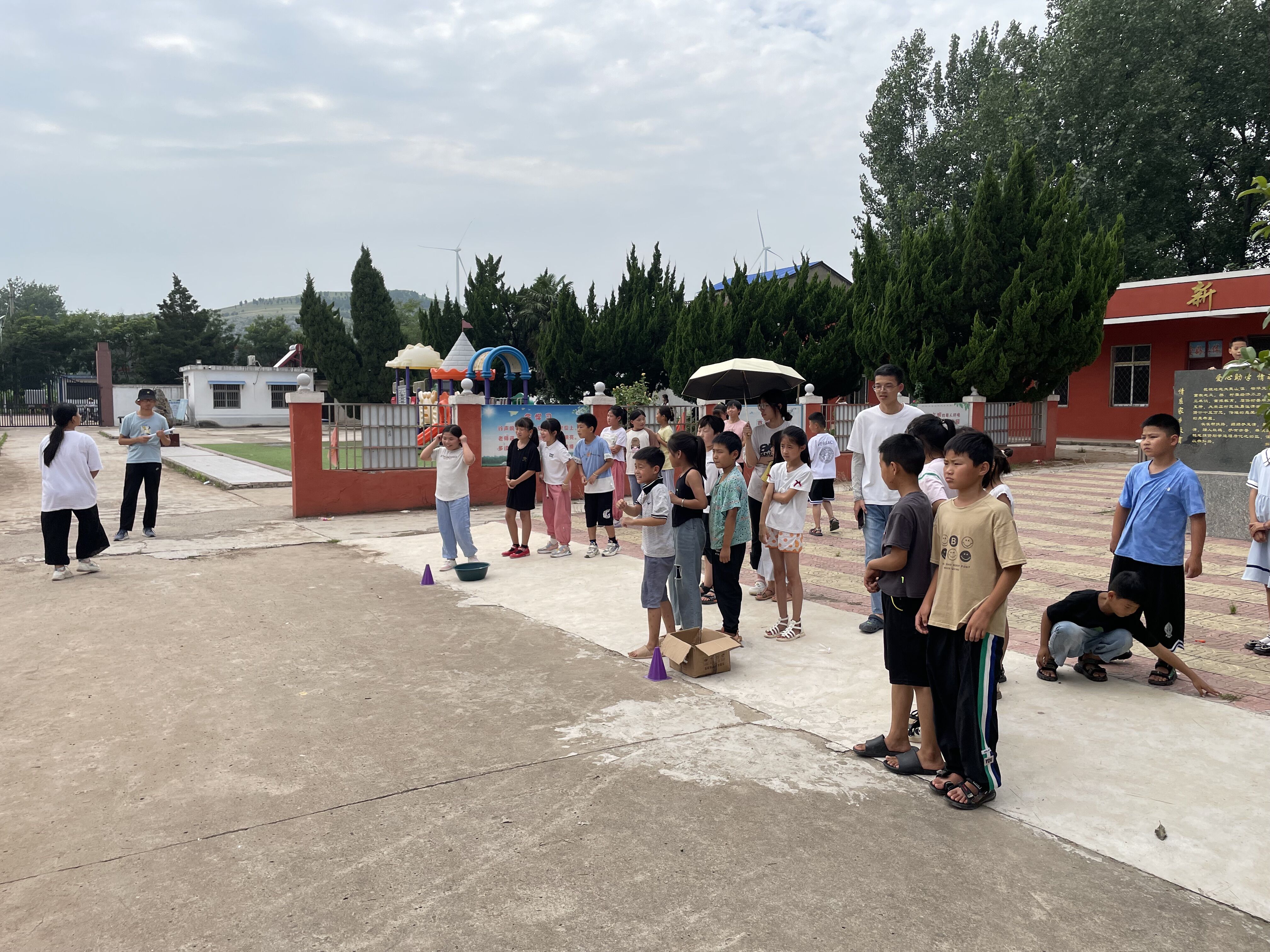 快乐运动，释放天性：苏大学子与乡村儿童共享趣味时光