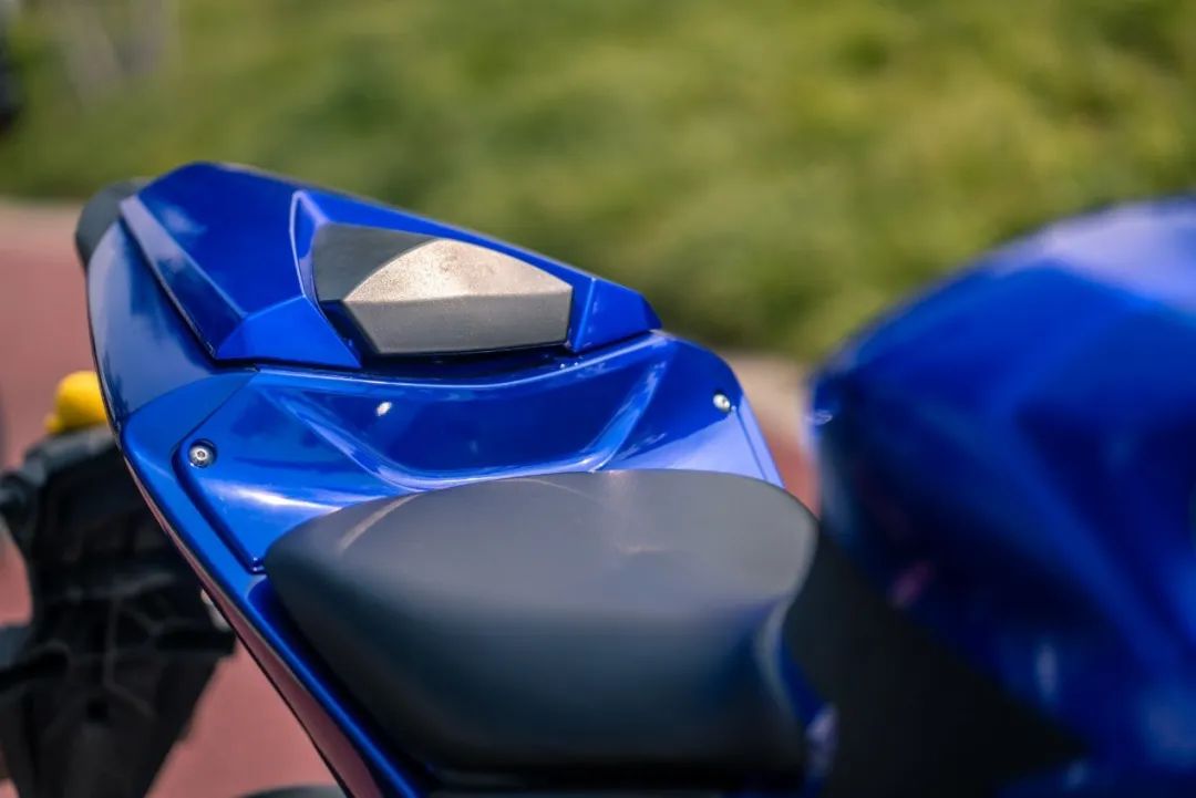 雅马哈yzf-r25测评老款,雅马哈推荐yzf-r6