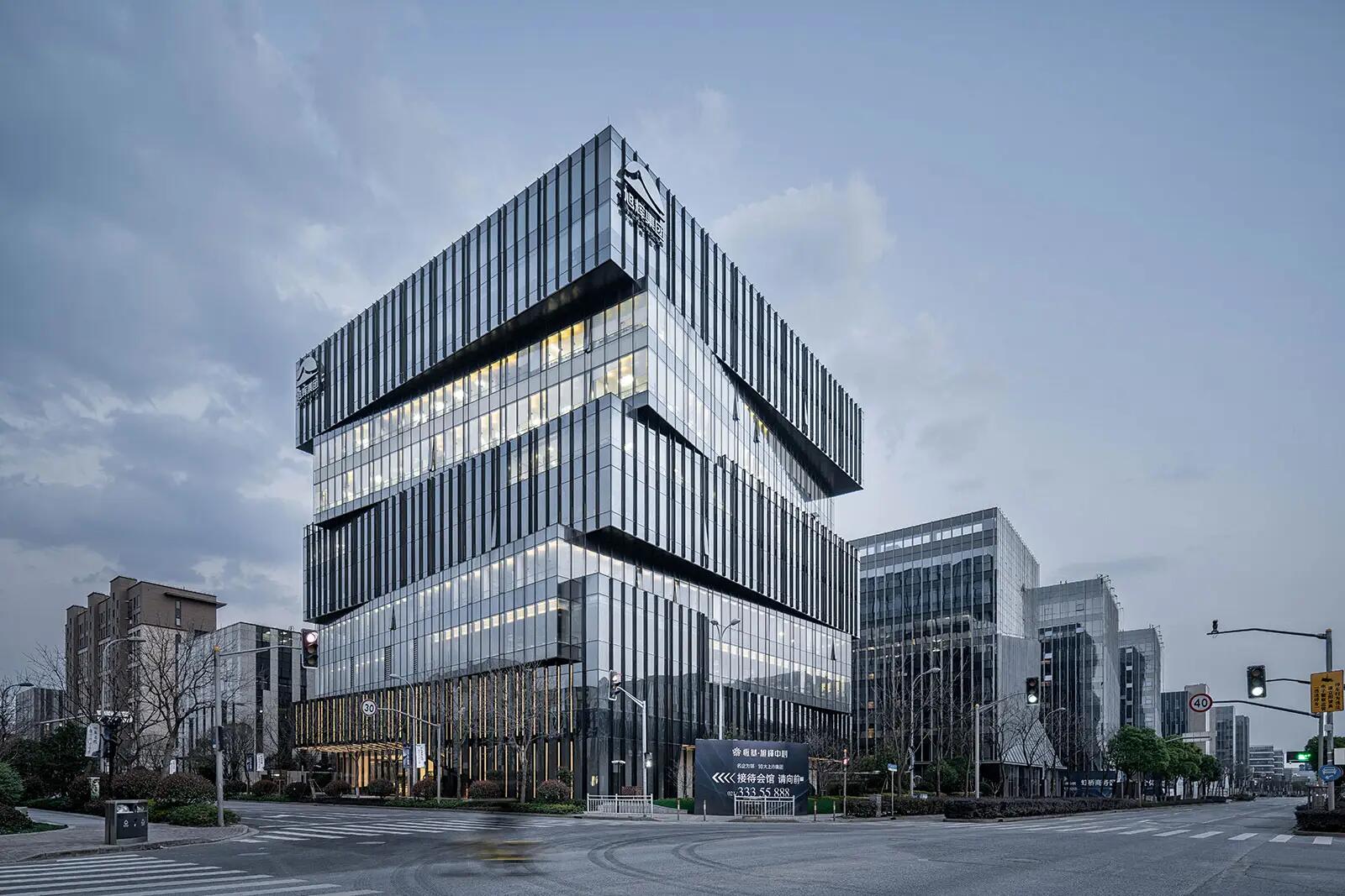 认可财务稳定性，多家金融机构相信旭辉拥有穿越周期的能力