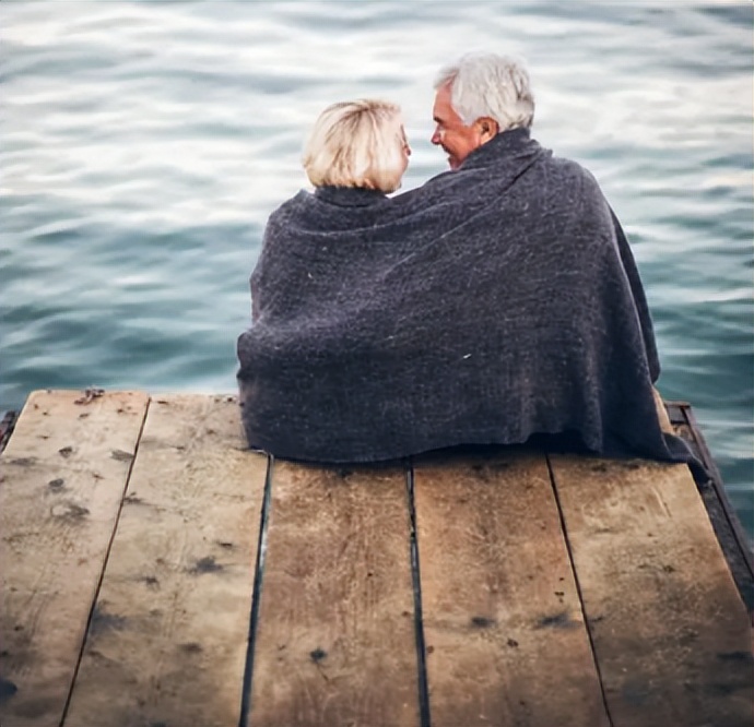 60岁还想有夫妻生活，可以吃他达拉非吗？如何能保证效果和安全？