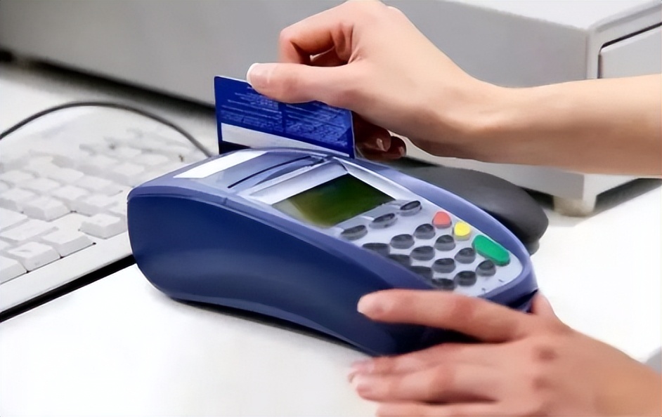 身份证未满十八岁能办银行卡吗,孩子未满十八岁能否办银行卡