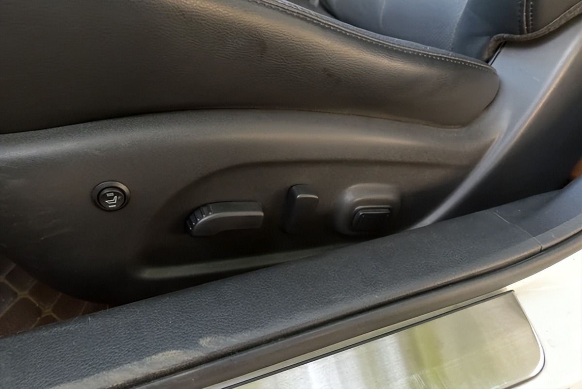 二手日产天籁7万元中山,全网价格最低二手日产天籁