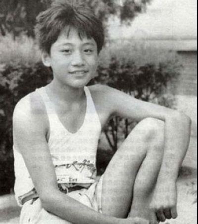 刘烨一夜难眠现状,用酒麻痹自己电视剧