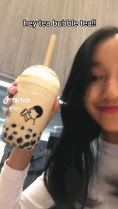 女生晒鞋被爸爸嘲讽原视频,女生晒爸爸买的名牌包