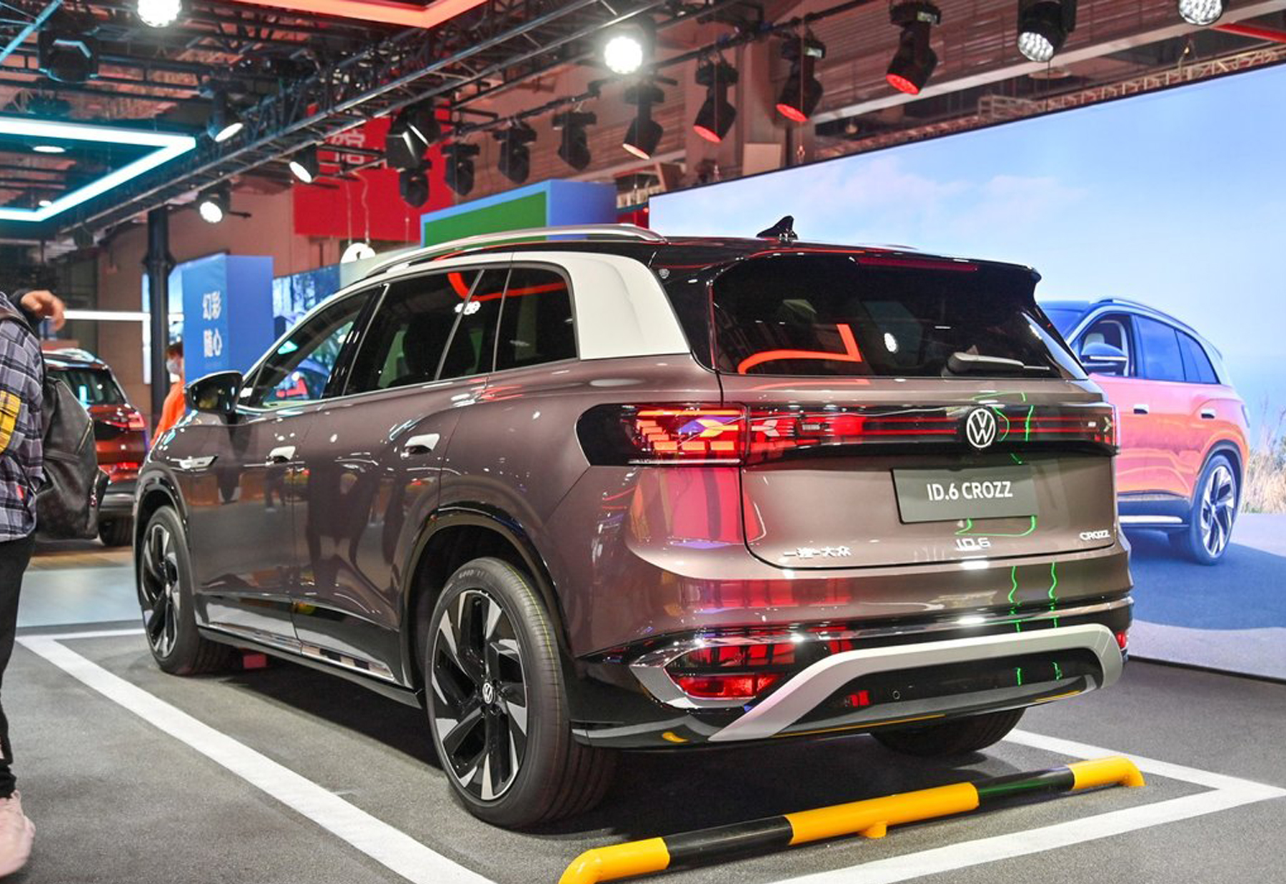 ID.6CROZZ有自己的德国安全基因