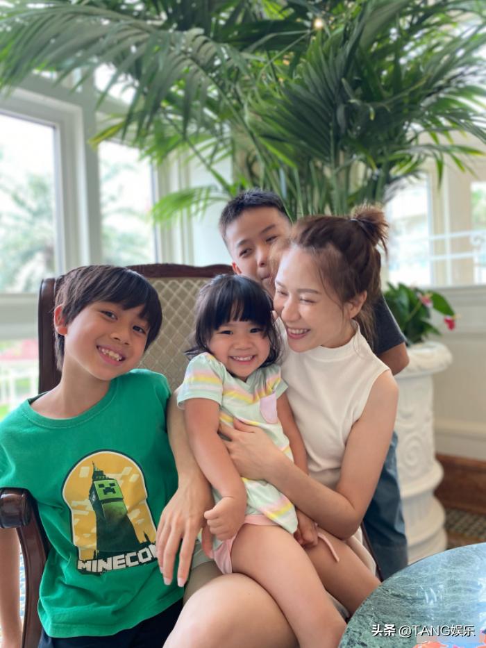 台湾版鹿鼎记主演重聚,鹿鼎记韩栋版洪安通和方怡