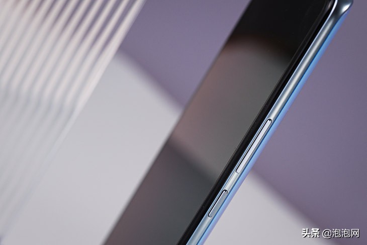 iqooneo5s骁龙888,iqooneo5s骁龙888是增强版吗