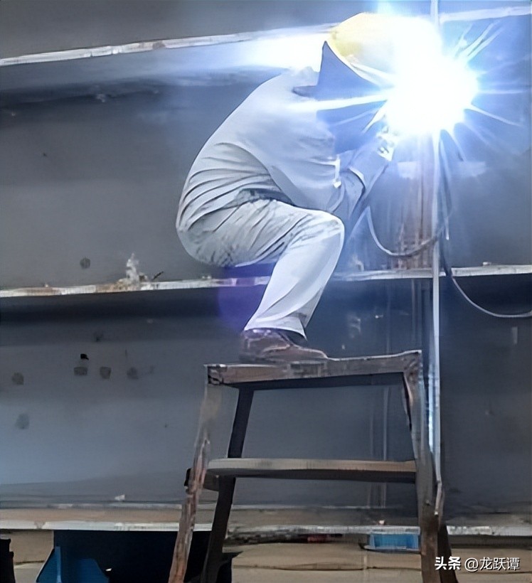 如何分析Sm对SAl4043铝合金焊丝的组织、性能及氢含量的影响？