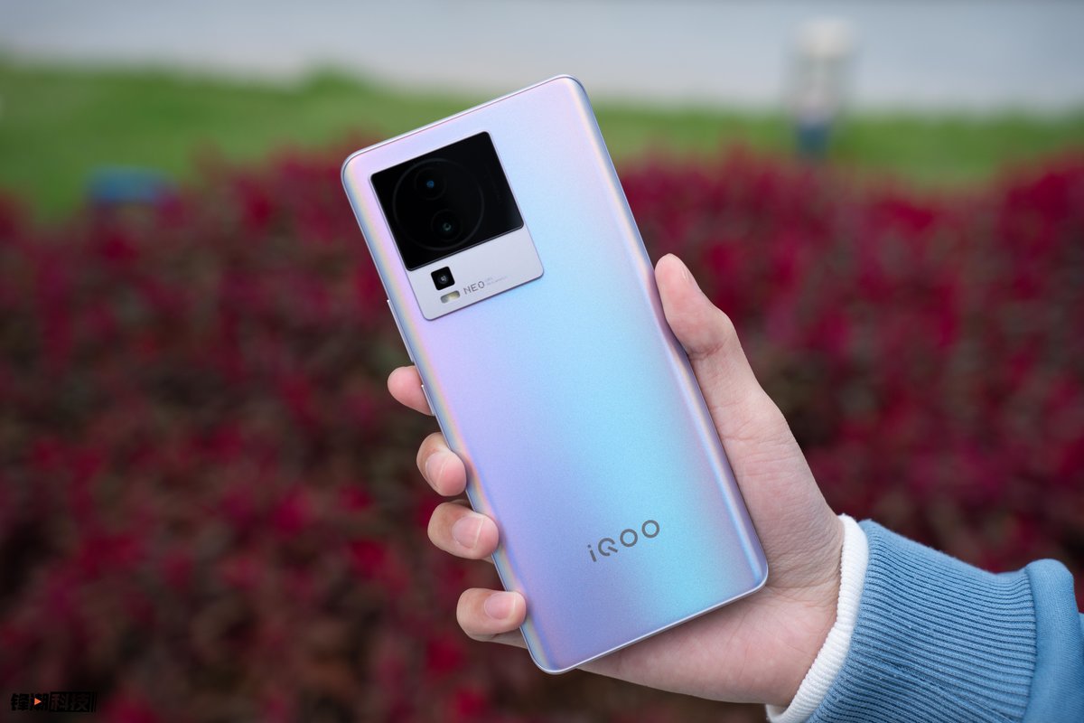 vivo和oppo的手机哪个性价比更高,vivos10与opporeno6买哪个好