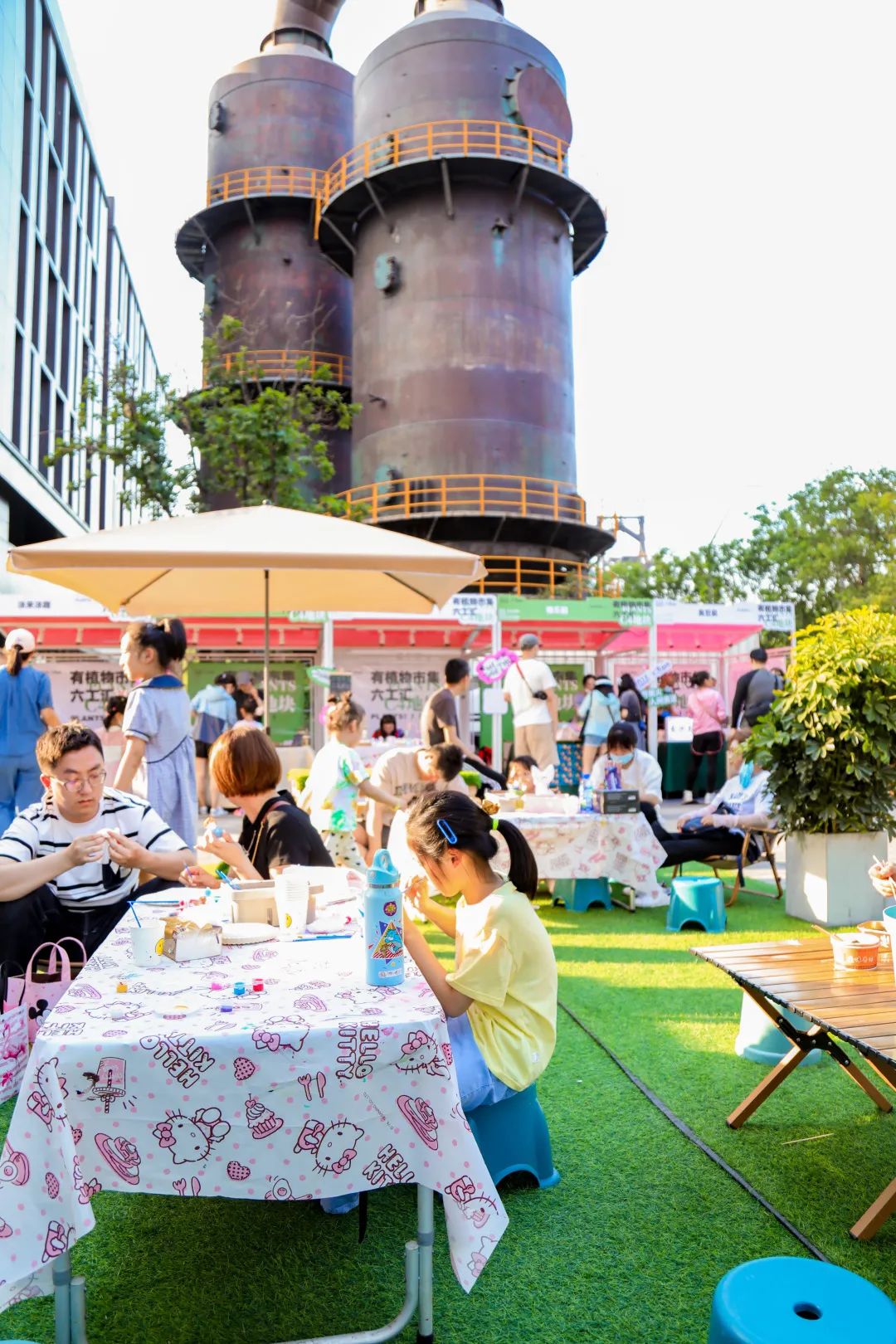 是次元壁破了还是穿越时空？在这里可以沉浸式逛展看漫画！