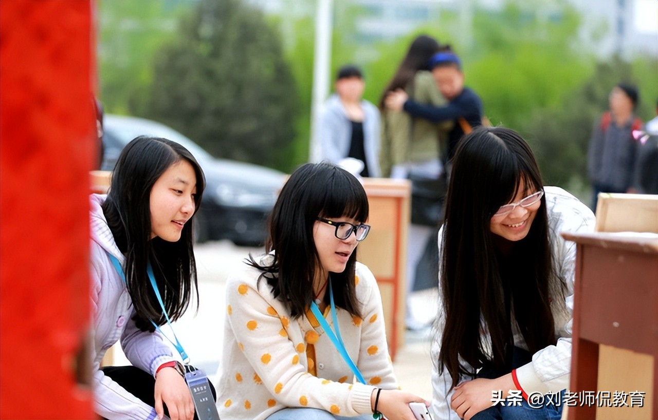 老教授称：科研型老师春风得意，教学型老师直喊自己心里苦啊