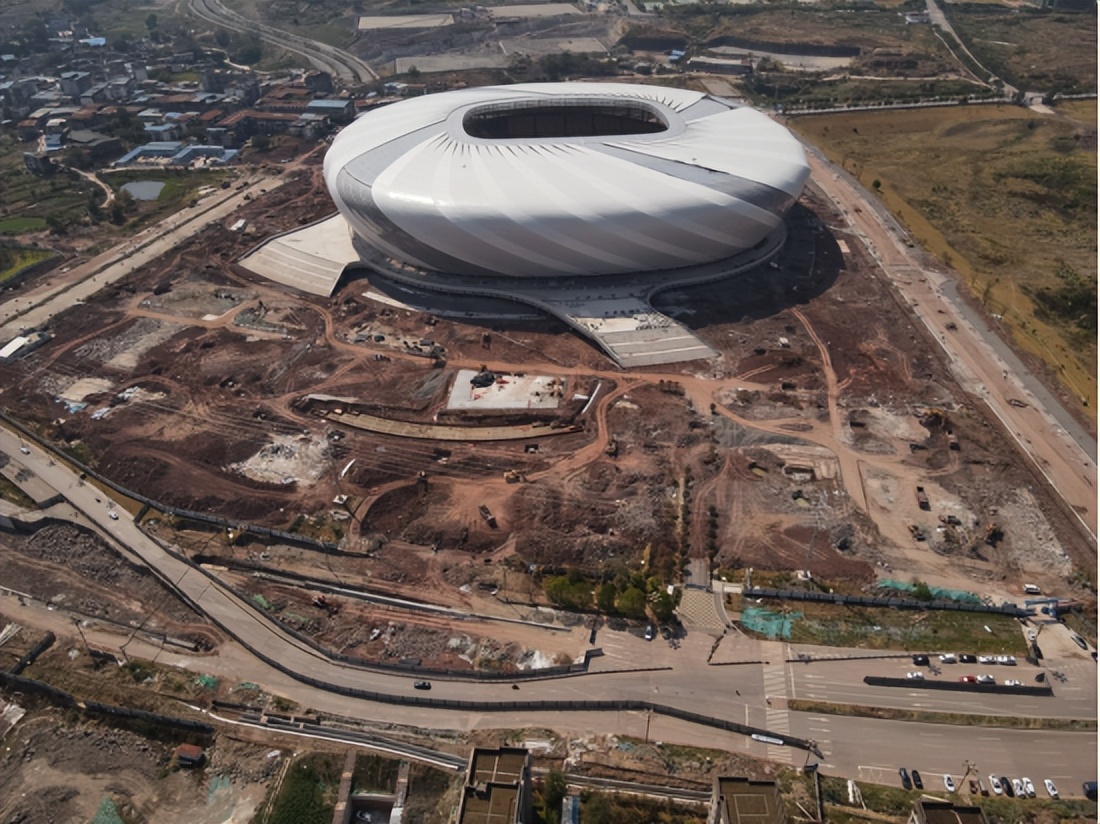 重庆首座专业足球场设计,重庆龙兴足球场最新进展