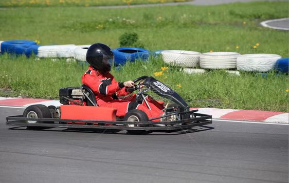 极速赛车压球技巧,极速赛车游戏讲解