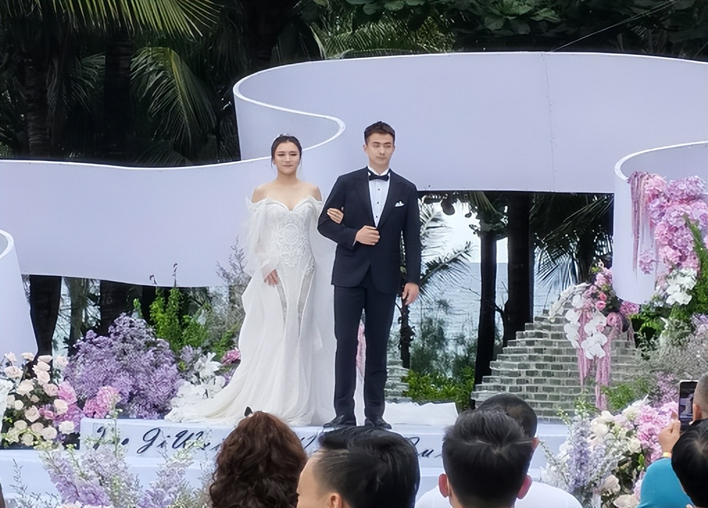 赵继伟郭艾伦甜蜜,郭艾伦回应和赵继伟关系