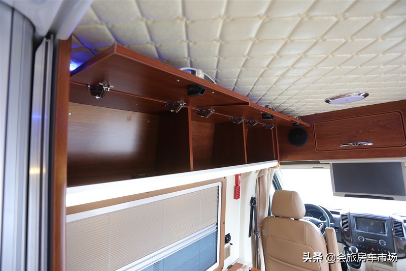 百公里8.9升油算多吗,欧睿6座柴油房车