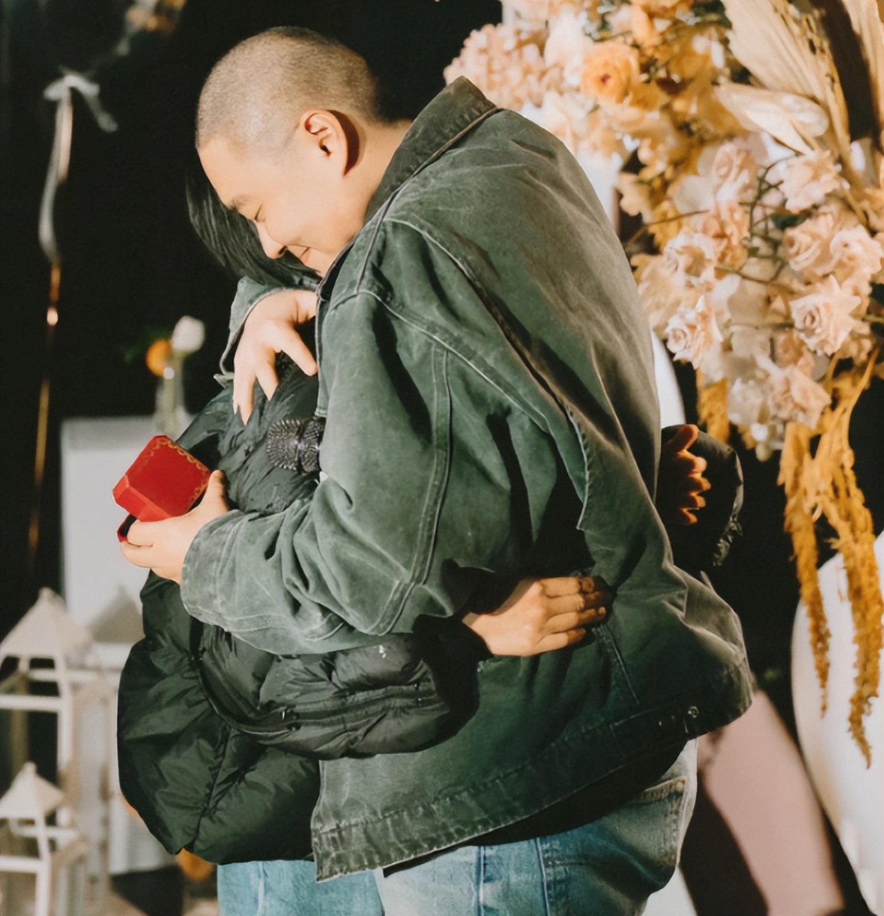 郝劭文晒婚纱照和妻子秀恩爱,郝劭文结婚感言