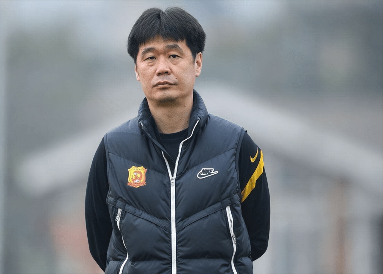 李霄鹏鲁能换帅视频,山东足球李霄鹏最新消息