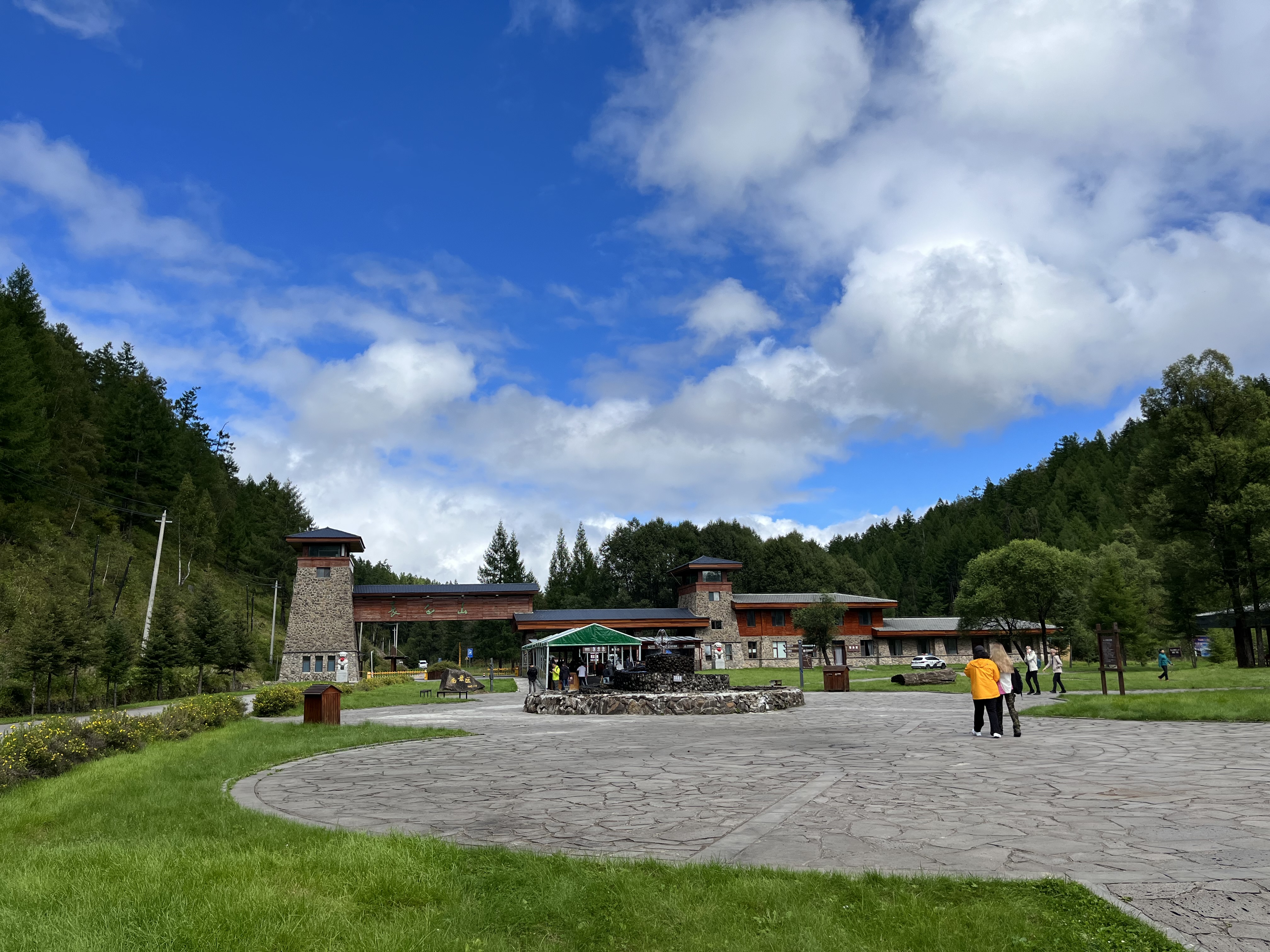 夫妻自驾11000公里,夫妻两人自驾游最新视频