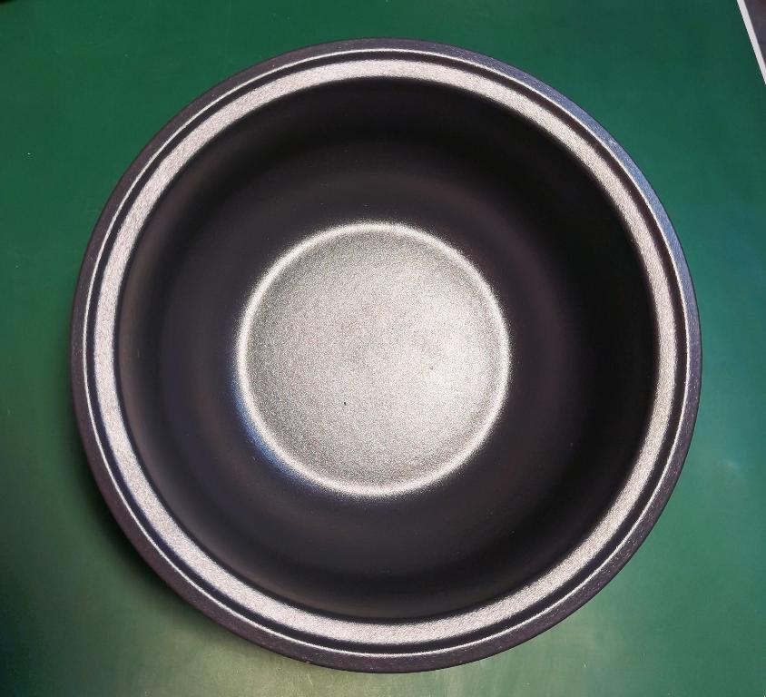 韩国电饭煲内胆涂层破了能用吗,进口电饭锅内胆涂层修复